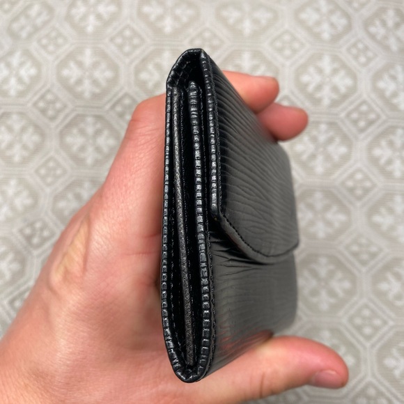 Authentic Louis Vuitton Black Epi Leather Coin Purse Wallet - Picture 4 of 8
